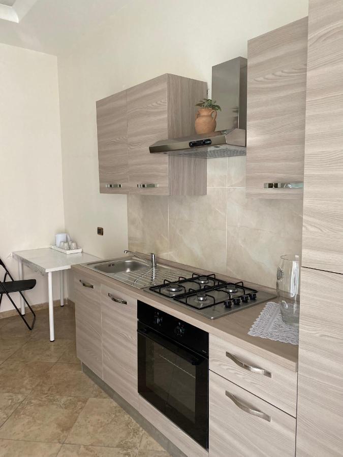 Falu Napoli Centro Camera Con Cucina E Bagno Privato Hotel Ngoại thất bức ảnh